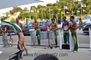 Figures de Capoeira sur le Vieux Port de Pornic - auteur : Hugo de Retz