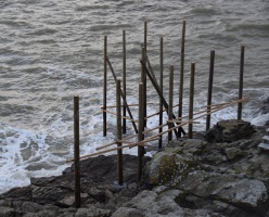 Construction d'une pêcherie par Inseretz