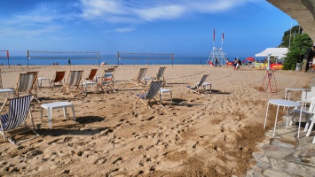 La plage de la Noveillard se prpare... - auteur : Alain Barr