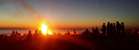 Le soleil se couche  Tharon-Plage - auteur : Poissonneries Bacconnais