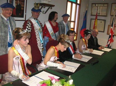 Pornic - 22/03/2012 - Pornic : Les reines ont sign la charte de bonne conduite