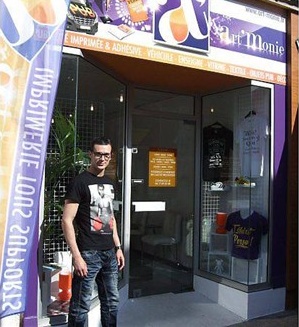 Pornic - 08/06/2013 - Saint-Brvin-les-Pins : Graphiste, Aymeric Lebreton ouvre sa boutique