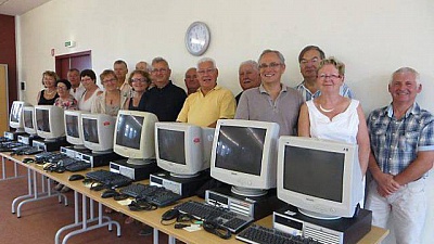 Pornic - 10/07/2014 - Canton de Pornic : les derniers bénéficiaires des ordinateurs réformés