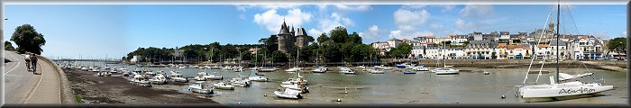 Panoramique : L'avant-Port de Pornic et le Château